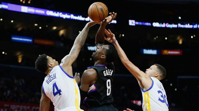 Warriors, Bulls'a bir adım daha yaklaştı!