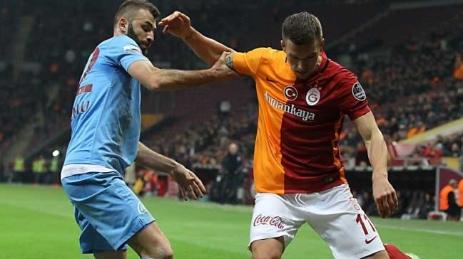 Podolski golü anlattı: 'Sol ayağım...'