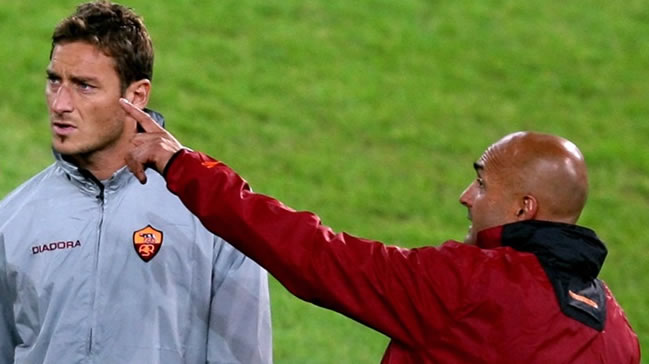 Totti'ye kadro dışı şoku!