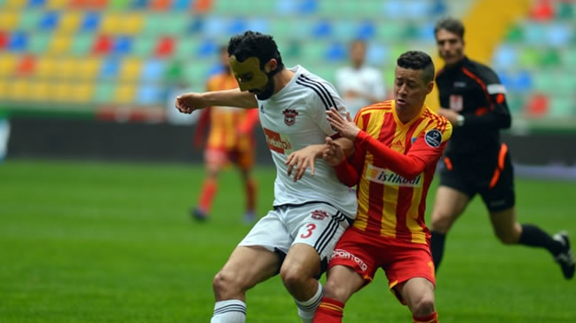 Antep 1 puanı 87'de kurtardı!