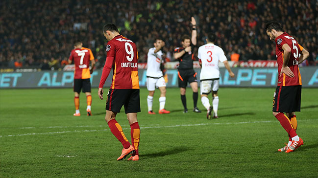 Galatasaray'da 'çöküş' devam ediyor!