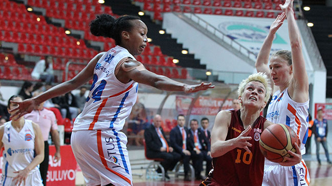 Galatasaray, Fenerbahçe'nin rakibi oldu