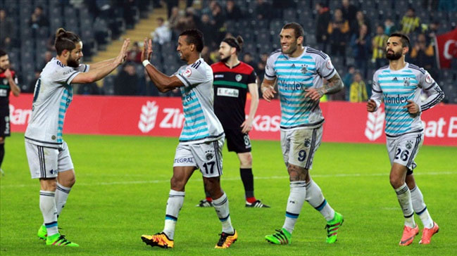 Fenerbahçe Yönetimi'nden müthiş karar!