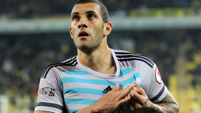 Fernandao'dan 'burdayım' öpücüğü