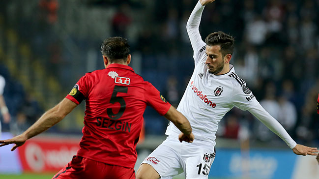 Oğuzhan Özyakup'tan eleştirilere cevap!