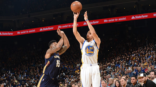 Warriors'tan evinde 49. galibiyet