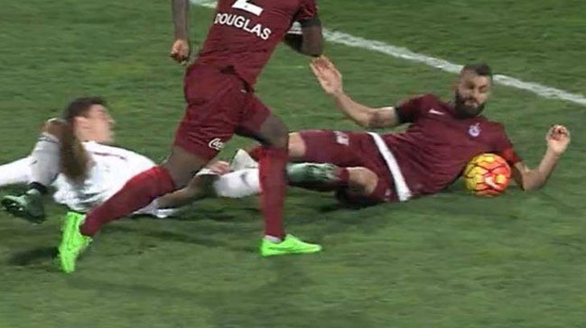 Avni Aker'de Beşiktaşlıları çıldırtan pozisyon!