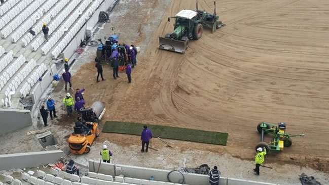 Vodafone Arena'da çim serme işlemi başladı!