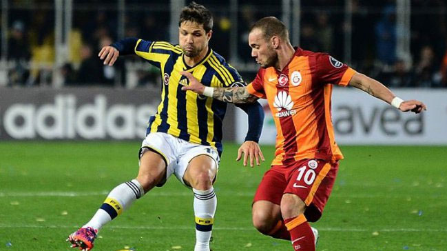 Galatasaray - Fenerbahçe derbisi oynanmıyor!