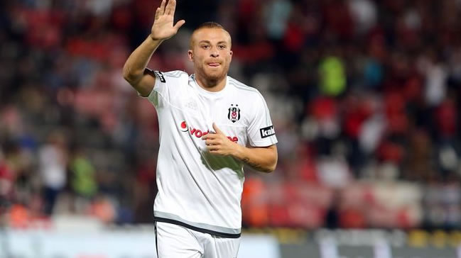 Gökhan Töre'nin gözü Galatasaray'da!