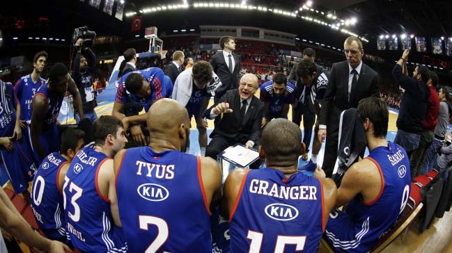 Anadolu Efes'ten taraftarlarına jest