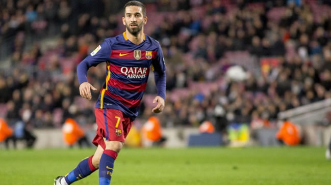 Arda Turan Arsenal'le alay mı etti?