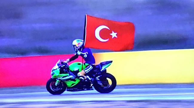 İspanya'da zafer Kenan Sofuoğlu'nun