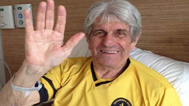 Efsane futbolcu hayatını kaybetti!