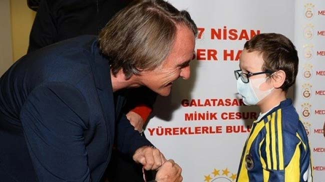 Galatasaraylılardan anlamlı ziyaret