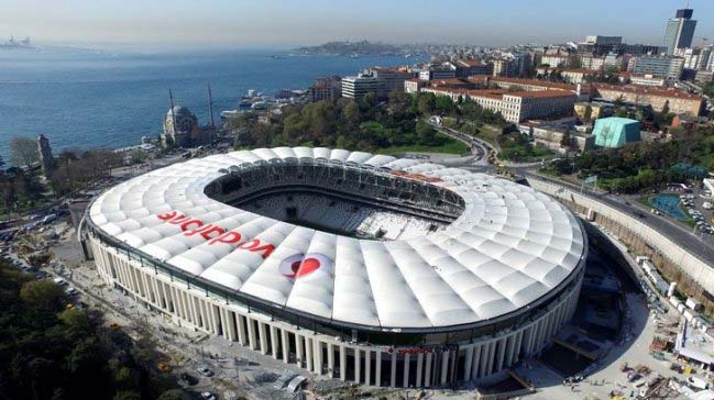Beşiktaşlılar çıldırdı! 450 bin kişi...