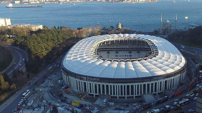 Vodafone Arena'da kriz! Mahkemelik oluyorlar...