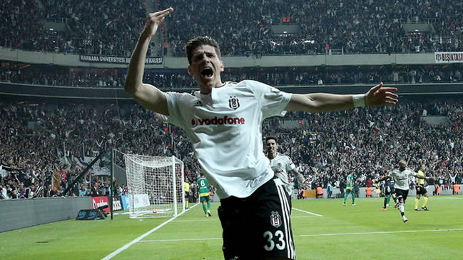 Vodafone Arena'da Seba'ya vefa!
