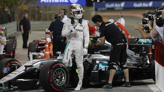 Hamilton'a 'vites kutusu' cezası