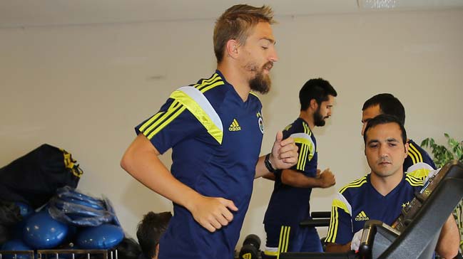 Caner Erkin idmanda da yok!