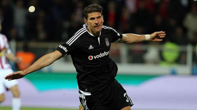 Mario Gomez... Bir golcüden daha fazlası