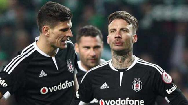 Beşiktaş'ta flaş ayrılık!