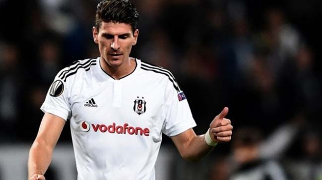 Pep Guardiola, Mario Gomez'in aklını karıştırıyor