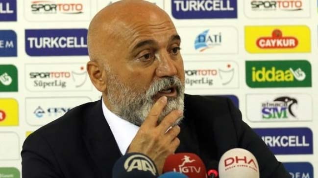 Hikmet Karaman: 'Ümit Özat ile kavga ettik'