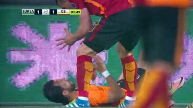 Podolski ve Yasin Öztekin arasında tartışma!