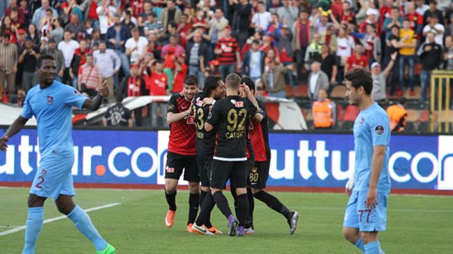 Olaylı maçta kazanan Eskişehirspor!