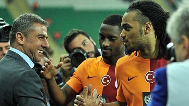 Hamzaoğlu'na şok! Bir tek o gitmedi...