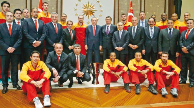 Galatasaray'a salon müjdesi!