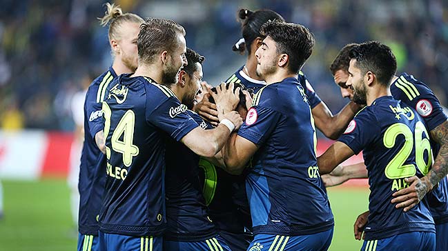 Kupada dev derbi! Fenerbahçe finalde!