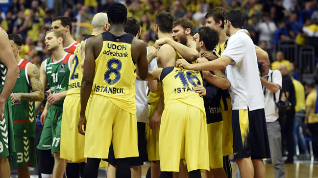Fenerbahçe şampiyonluğa ilk adımı attı!