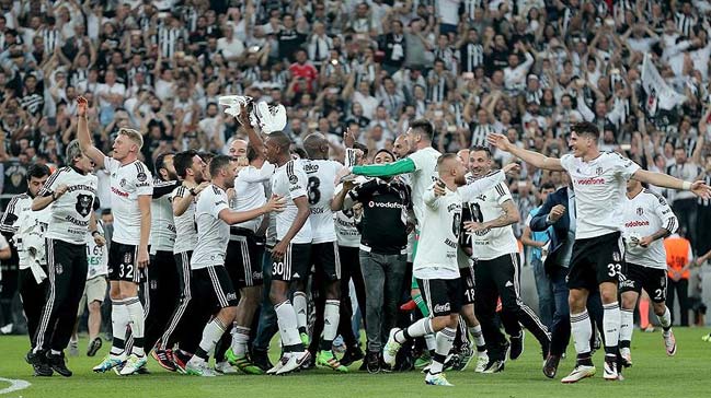 Şampiyon Beşiktaş sezonu Konya'da tamamlayacak