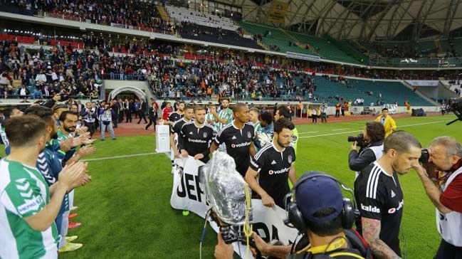 Konyaspor'dan Beşiktaş'a alkış!