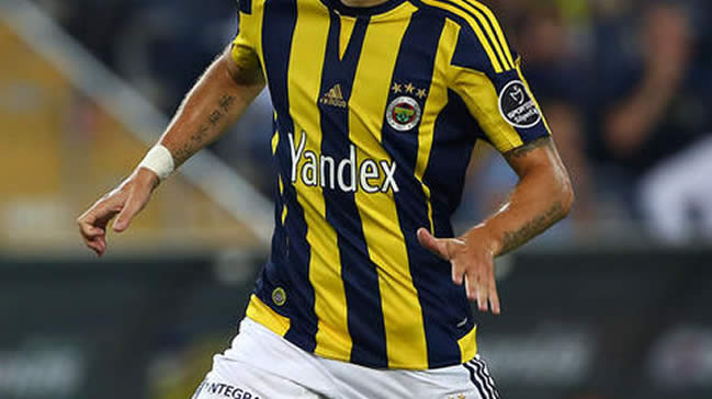 Fenerbahçeli futbolcu resmen ayrıldı!