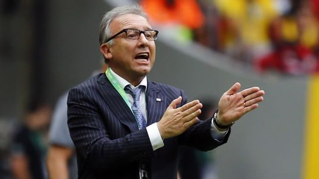 Burak Yılmaz'ın hocası gönderildi