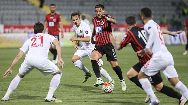 Gençlerbirliği kazandı, Eskişehirspor düştü