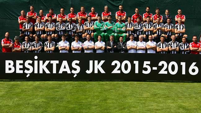 Beşiktaş şampiyonluk pozunu verdi!