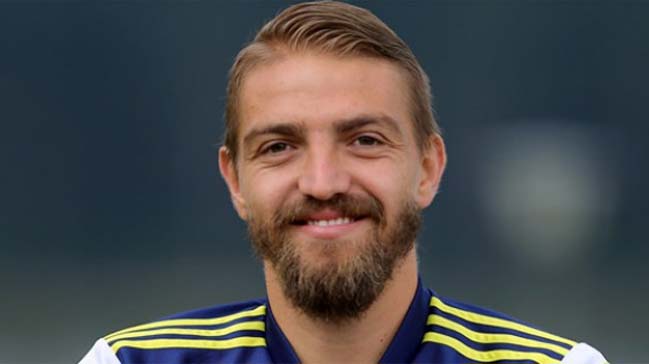 Caner'den 3 yıllık imza! İşte alacağı ücret...