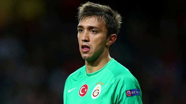 Galatasaray'da Muslera şoku!