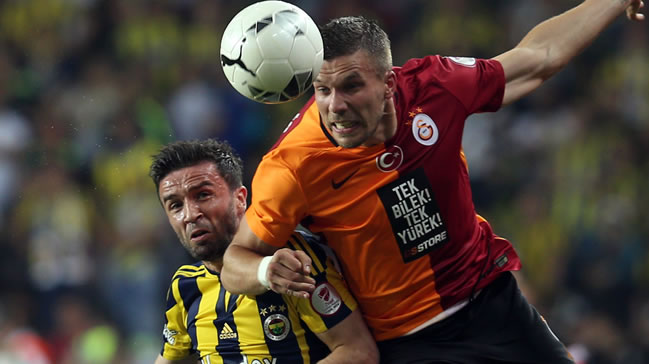 Başkanın evinde imzayı attı!