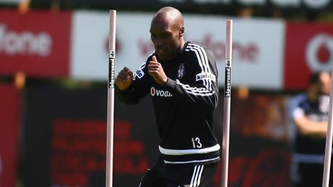 Atiba Beşiktaş'tan ayrılacak mı?