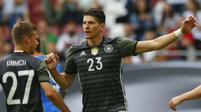 Mario Gomez Beşiktaş'ta kalacak mı? Açıkladı!
