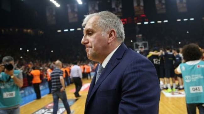 Obradovic'e tüküren zanlı yakalandı