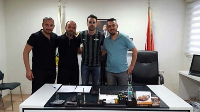 F.Bahçe'den Akhisar'a gitti!
