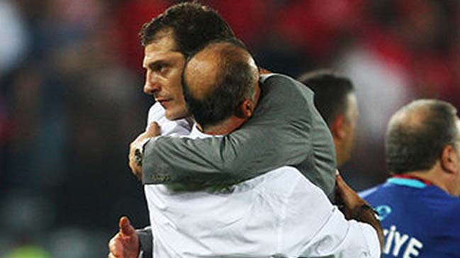 Slaven Bilic sürprizi!