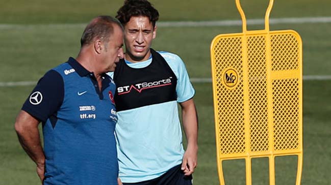 İmza sonrası Terim'den Emre Mor'a ilk sözler