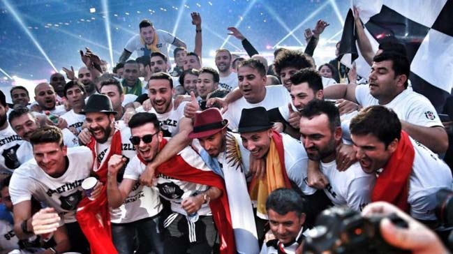 Beşiktaş Yönetimi, şampiyonluk primlerini ödemedi